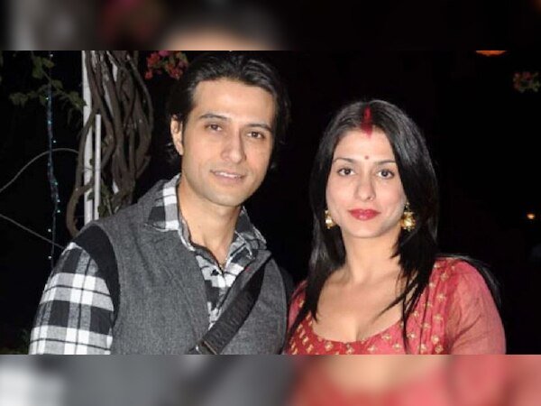 Tv Serial Artist: ବିବାହର ୧୮ ବର୍ଷ ପରେ ପିତାମାତା ହେଲ ଏହି ସେଲିବ୍ରେଟି, ସୋସିଆଲ ମିଡିଆରେ ଘୋଷଣା କଲେ ଝିଅର ନାଁ