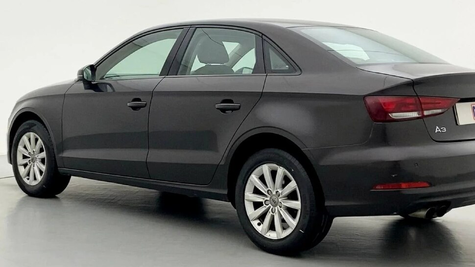 Used Cars: 20 लाख रुपये से भी कम में मिल रही Audi की कारें, ये रही पूरी जानकारी