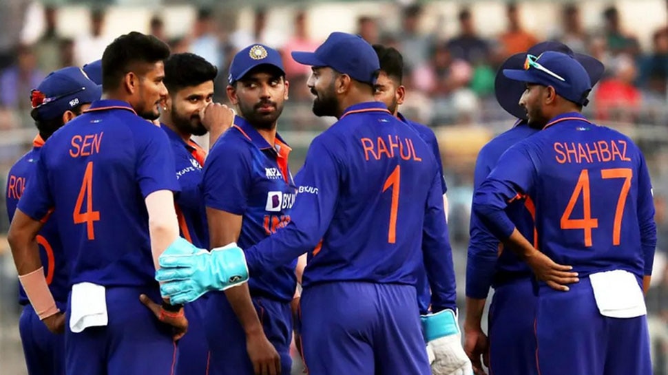 IND vs BAN: रोहित शर्मा ने पहला वनडे हारने के बाद सुधारी गलती! इस मैच विनर को दिया प्लेइंग-XI में मौका