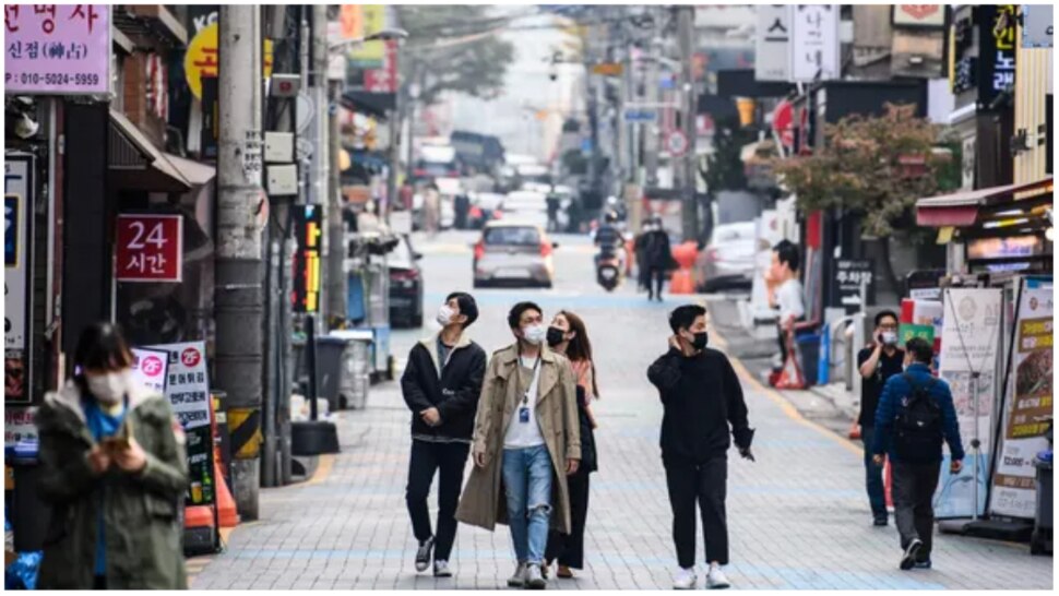 South Korea Happy Alone: दक्षिण कोरिया के लोग नहीं करना चाहते हैं शादी, हर 5 में से 2 लोग 2050 तक होंगे सिंगल!