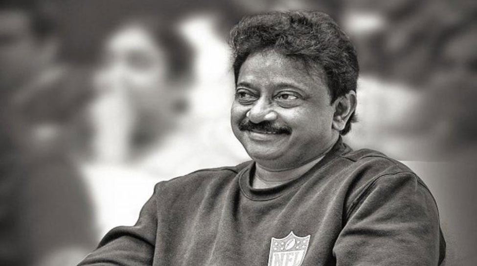 Ram Gopal Varma पर जमकर भड़के लोग! वीडियो में एक्ट्रेस के साथ की ऐसी 'गंदी' हरकत, देखकर हो जाएंगे दंग