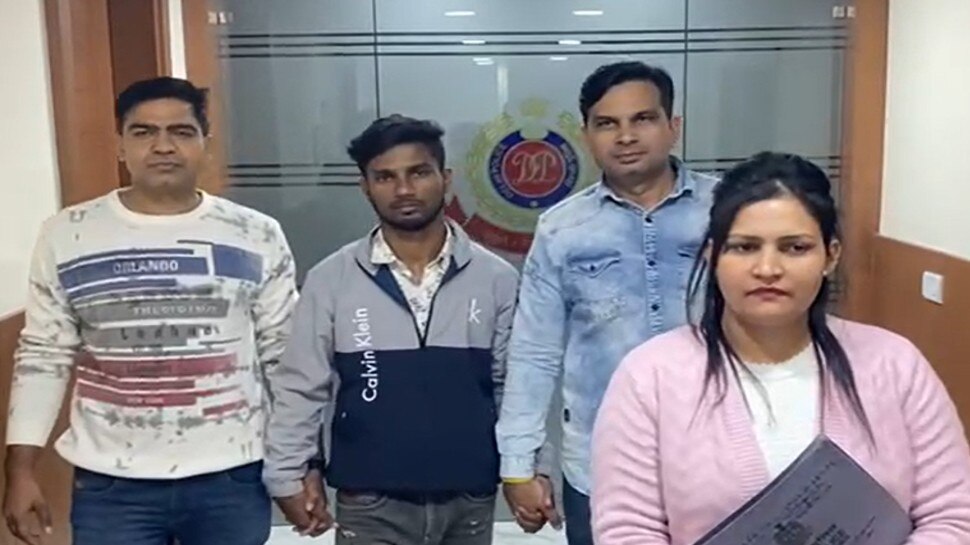 Instagram पर फेक आईडी बना की लड़कियों से दोस्ती, फोटो एडिट कर किया ब्लैकमेल, अब गिरफ्तार