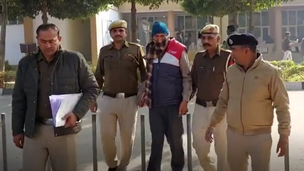 विजिलेंस का डर दिखाकर अधिकारियों से पैसे ऐंठने वाला आरोपी गिरफ्तार, नगरपालिका चीका का पूर्व पार्षद है आरोपी