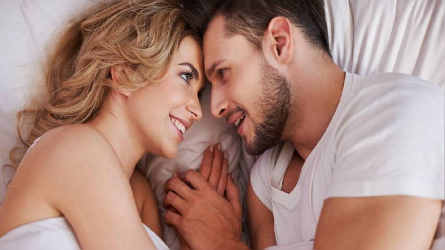 Men Health Tips: ପୁରୁଷମାନେ ଭୁଲରେ ବି ସେବନ କରନ୍ତୁ ନାହିଁ ଏସବୁ ଜିନିଷ, ନଚେତ୍ ଯୌନ ଜୀବନ ହୋଇଯିବ ଖରାପ