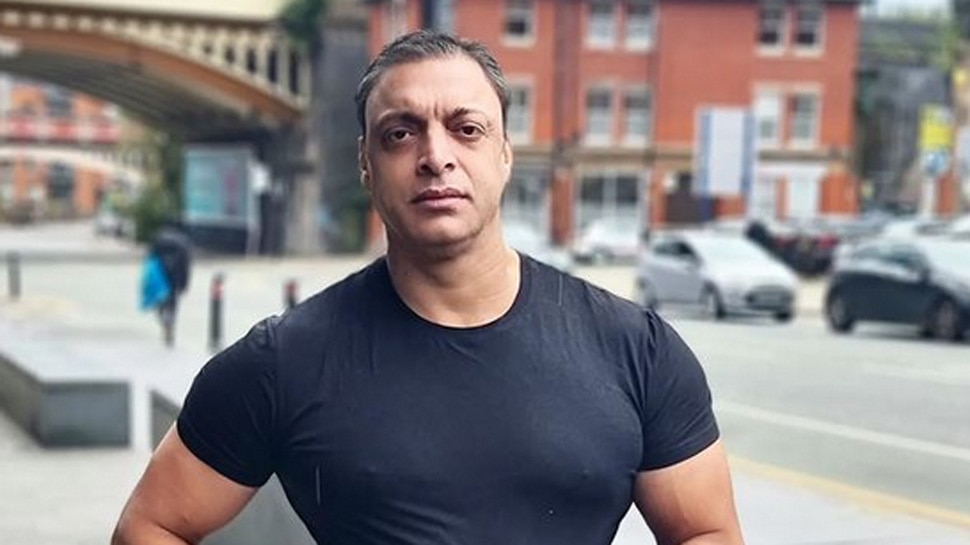 Shoaib Akhtar: ट्रक खींचो अगर... PAK दिग्गज शोएब अख्तर ने इंग्लैंड के पेसर को दी अजीबोगरीब सलाह