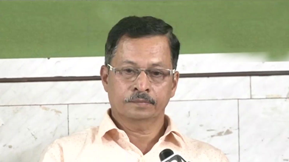 Shraddha Murder Case: पहली बार मीडिया के सामने आए श्रद्धा के पिता, कहा- आफताब के परिवार की भी हो जांच