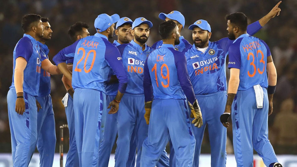 Team India: वर्ल्ड कप से पहले टीम इंडिया के सामने आई बड़ी मुसीबत, अब-तक 6 बड़े मैच विनर चोट के चलते बाहर 
