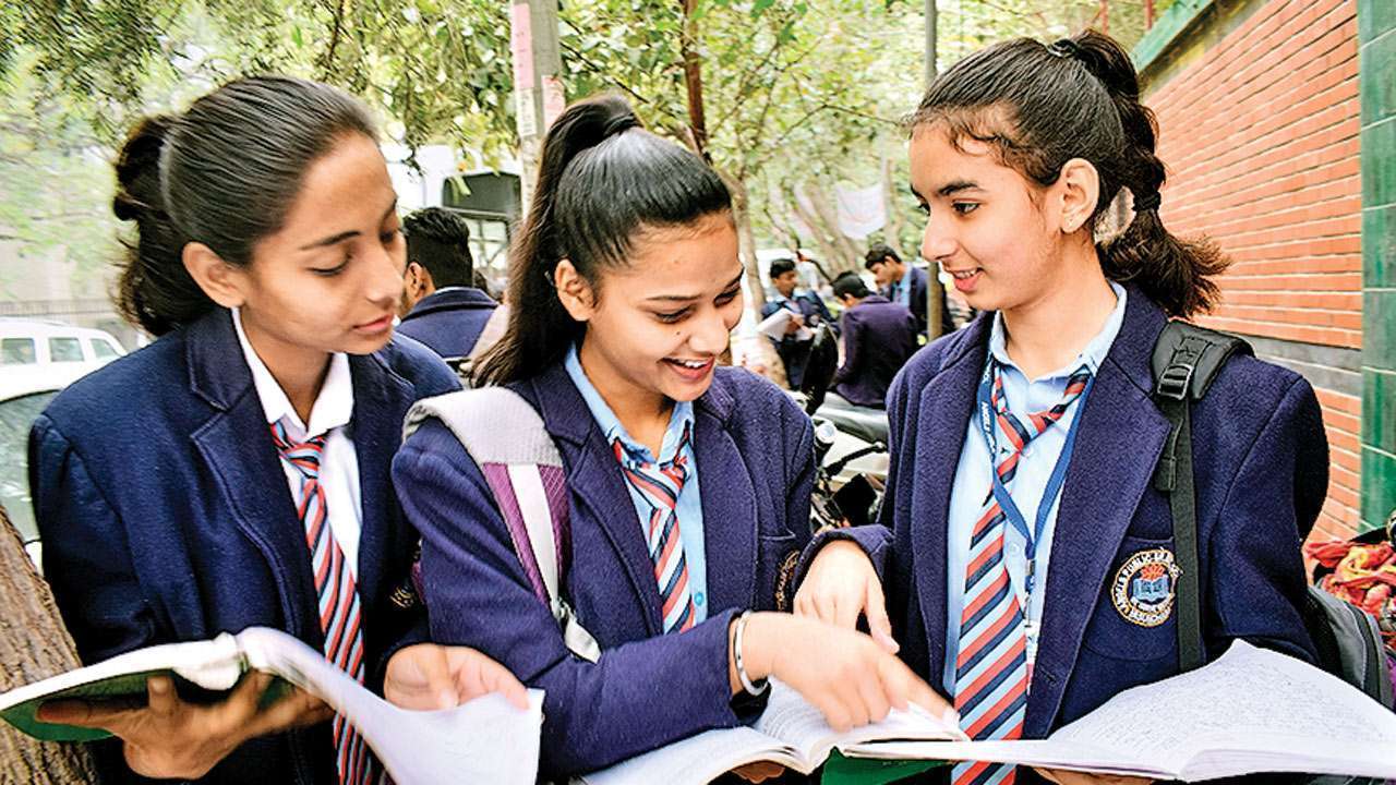 CBSE Board Exams 2023 Dates: 15 फरवरी से होंगी सीबीएसई 10वीं-12वीं की परीक्षाएं, देखें लेटेस्ट अपडेट