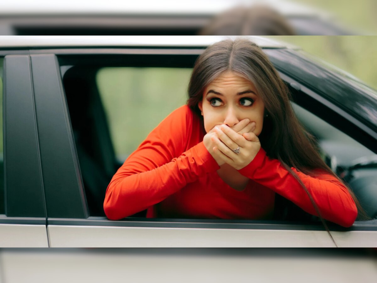 Car Tips: कार में बैठकर आने लगती है उल्टी? करें ये उपाय, मजे में कटेगा सफर