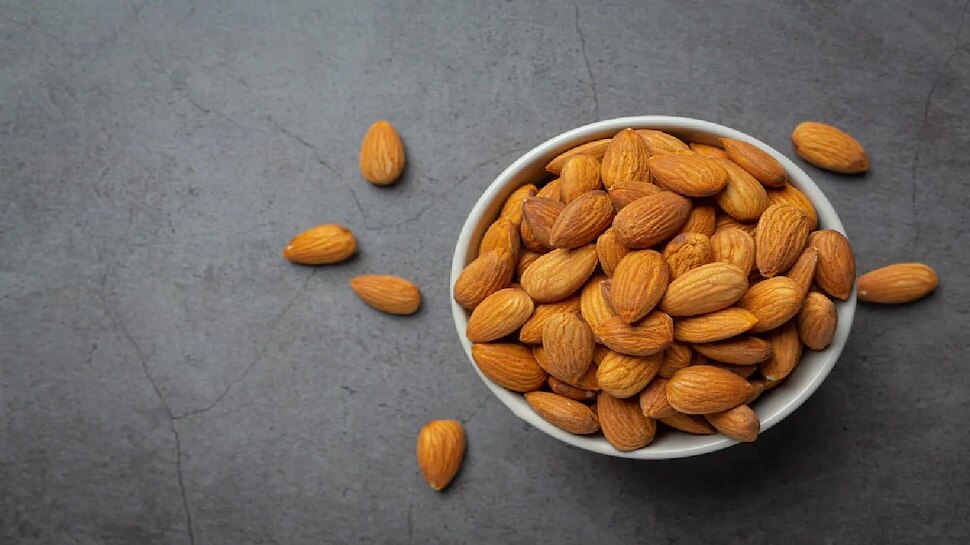 Side Effects of Almonds how many almonds eat per day jyada badam khane