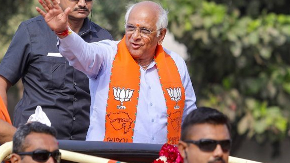 Gujarat: गुजरात सरकार में मंत्रालयों का बंटवारा, देखें किसको मिला कौनसा मंत्रालय? Gujarat: गुजरात सरकार में मंत्रालयों का बंटवारा, देखें किसको मिला कौनसा मंत्रालय?