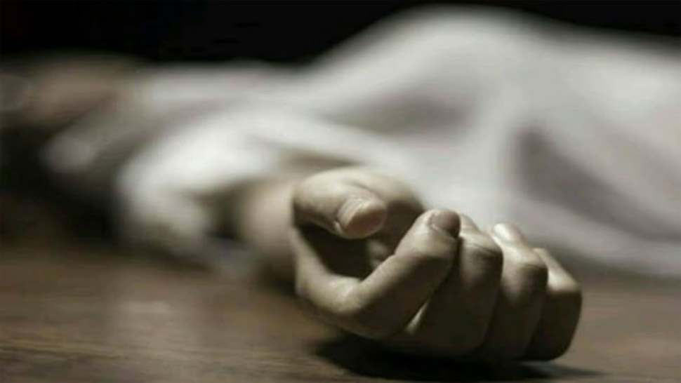 शख्स के प्राइवेट पार्ट में डाल दिया एयर प्रेशर पंप, अंदर के अंग हो गए डैमेज, हुई मौत शख्स के प्राइवेट पार्ट में डाल दिया एयर प्रेशर पंप, अंदर के अंग हो गए डैमेज, हुई मौत