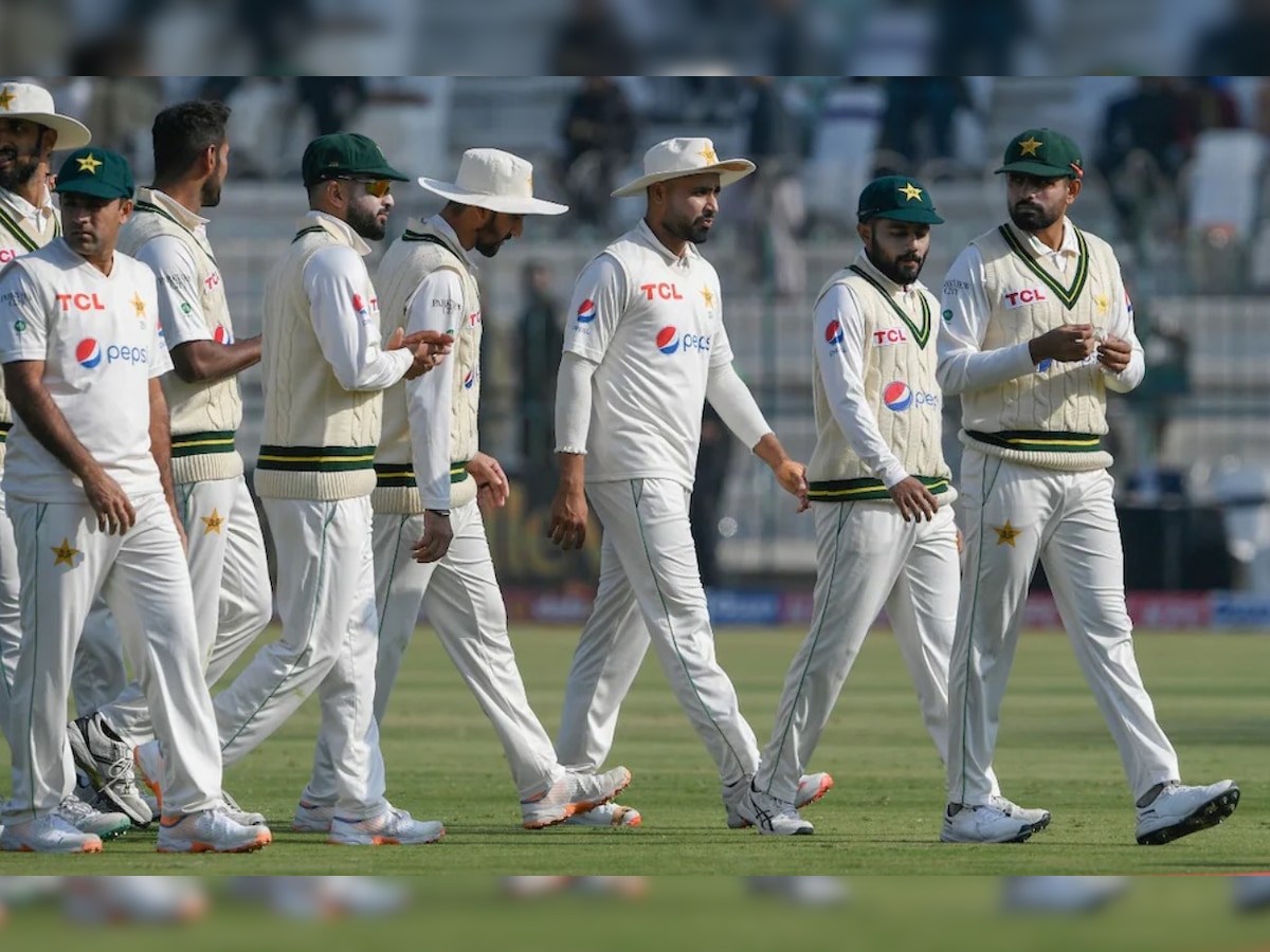 PAK vs ENG: हार से परेशान पाकिस्तान के लिए आई एक और बुरी खबर, ICC ने सुनी दी ये बेहद कड़ी सजा