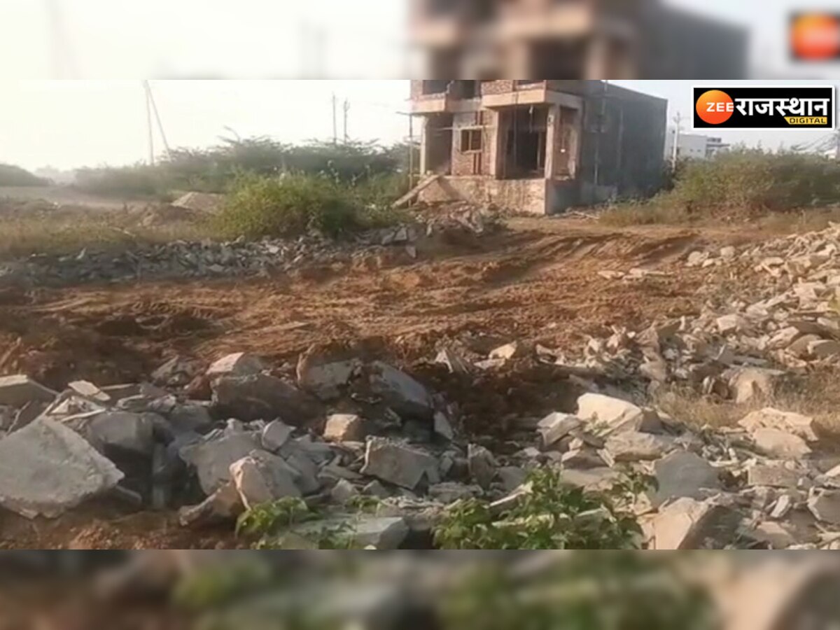 Sagwara, Dungarpur News : भूमाफियाओं के हौसले बुलंद, पत्रकारों की जमीन पर कब्जा