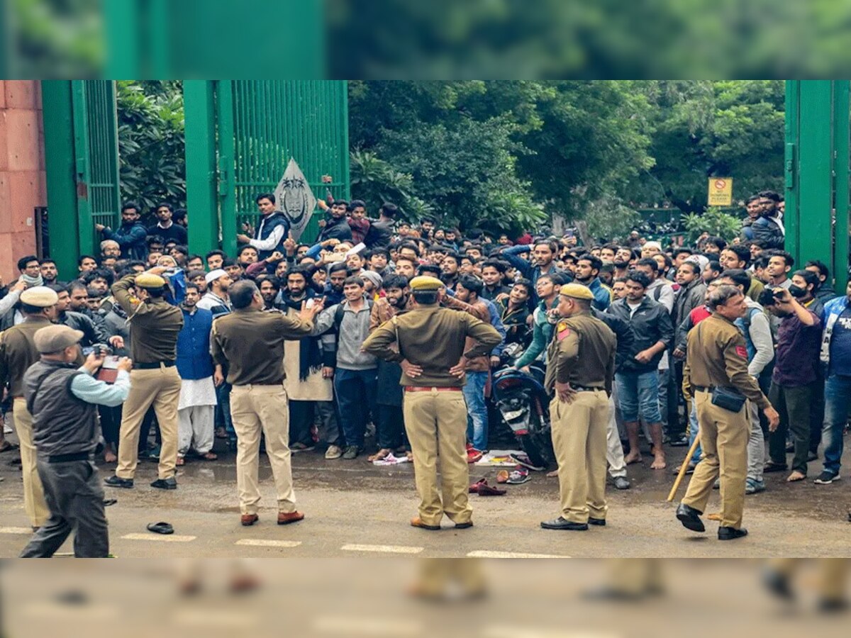 2019 जामिया हिंसा: दिल्ली पुलिस ने स्वतंत्र एजेंसी की तरफ से जांच करने का किया विरोध, जानें वजह