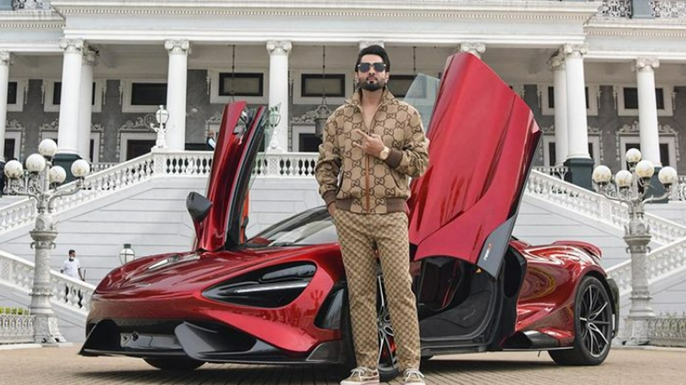 nasir-khan-became-first-customer-to-buy -Most Expensive Car In India