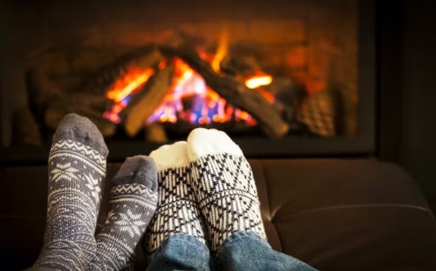 हीटर या ब्लोअर के बिना सर्दियों में घर को ऐसे रखें गर्म, अपनाएं ये नेचुरल तरीके 
