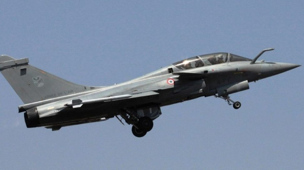 IAF: आज से भारतीय वायुसेना का दो रोज़ा युद्धाभ्यास; कई फाइटर जेट होंगे शामिल IAF: आज से भारतीय वायुसेना का दो रोज़ा युद्धाभ्यास; कई फाइटर जेट होंगे शामिल