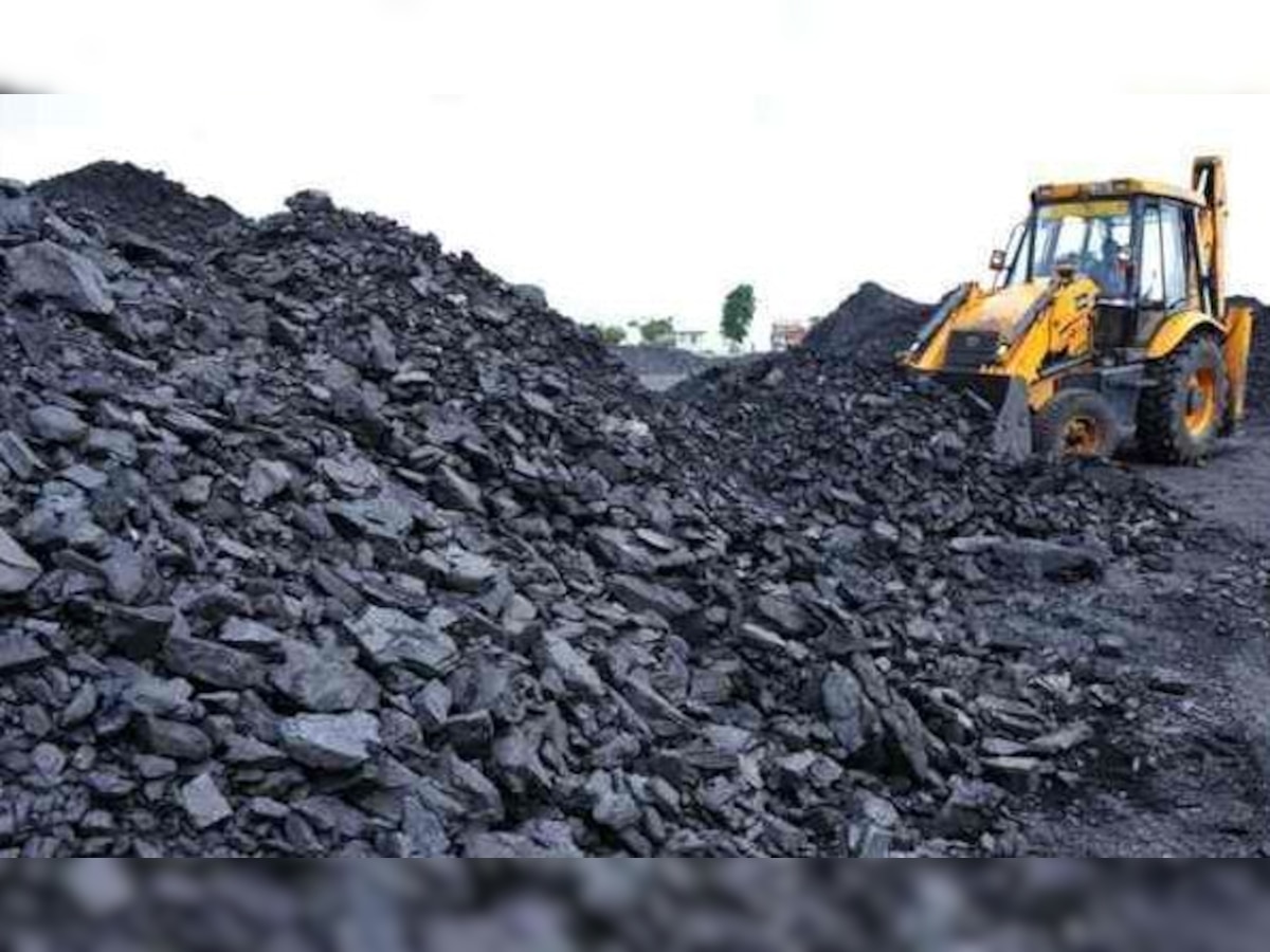 खनन विभाग ने कोयला डिपो में की छापेमारी, 20 टन अवैध कोयला बरामद 