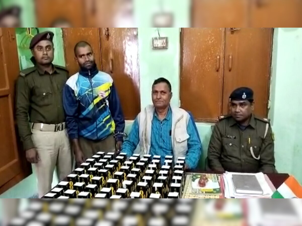 80 पीस टेट्रा पैक शराब के साथ एक युवक ट्रेन से हुआ गिरफ्तार,आरोपी ने कहा करते हैं डिफेंस की तैयारी