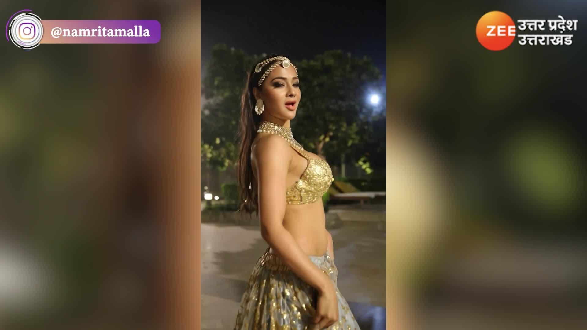 Entertainment Bhojpuri Actress Namrita Malla Fierce Sexy Dance On Lal Ghagra In Golden Lehenga