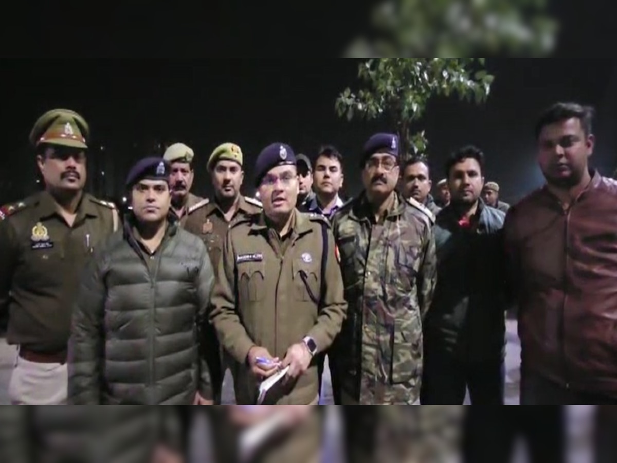 नोएडा पुलिस ने कार्रवाई कर बरामद की चोरी की ब्रेजा कार, 3 बदमाश गिरफ्तार