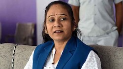 बसपा विधायक रामबाई के वायरल डांस वीडियो पर बवाल, युवक ने फेसबुक पर की अभद्र टिप्पणी