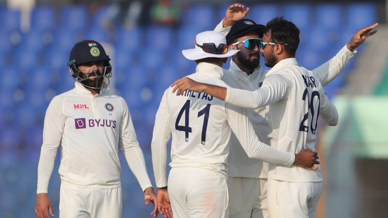 IND vs BAN: कैसे भारतीय टीम ने चौथी पारी में रचा विकेटों का चक्रव्यूह, गेंदबाजी कोच ने किया प्लान का खुलासा