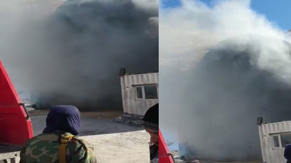 Afghanistan Blast: अफगानिस्तान में फटा फ्यूल टैंकर, 19 की मौत Afghanistan Blast: अफगानिस्तान में फटा फ्यूल टैंकर, 19 की मौत