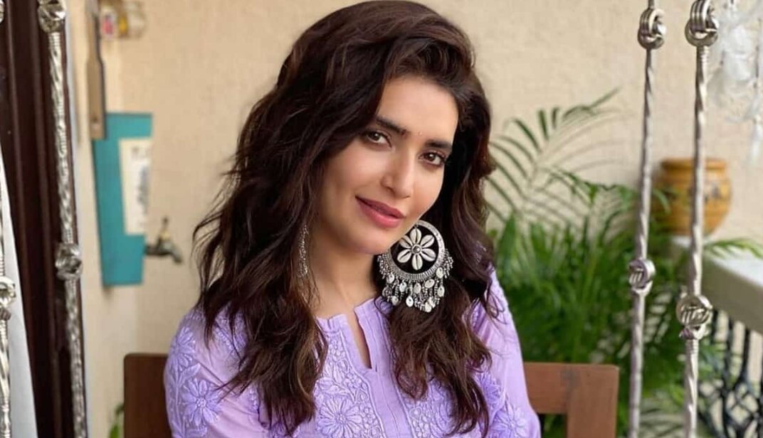 Karishma Tanna के रॉयल लुक पर आप भी हो जएंगे फिदा, अदाओं से नजरें हटाना होगा मुश्किल