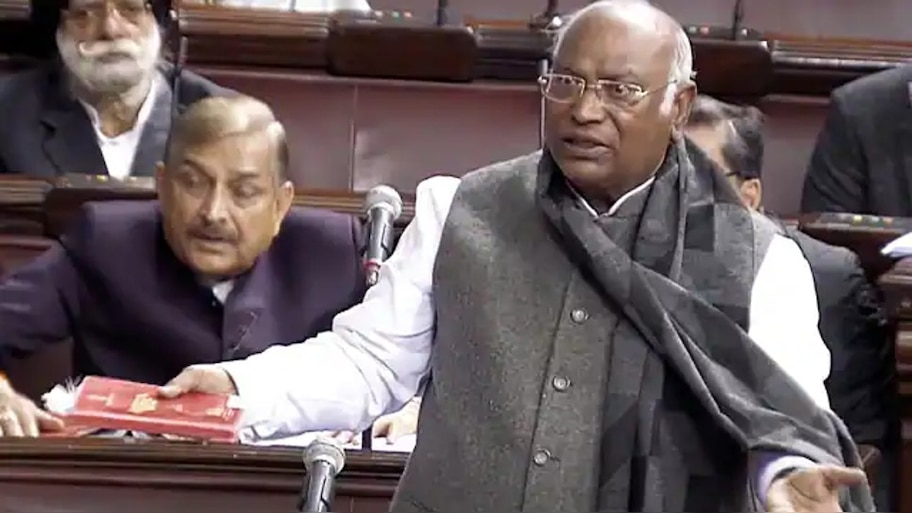 Mallikarjun Kharge: ବିଜେପିକୁ କନ୍ଦାଇଦେଲେ ନୂଆ ସଭାପତି ଖଡ଼ଗେ, ଦଳ କରିଲା ଏପରି ଅନୁରୋଧ