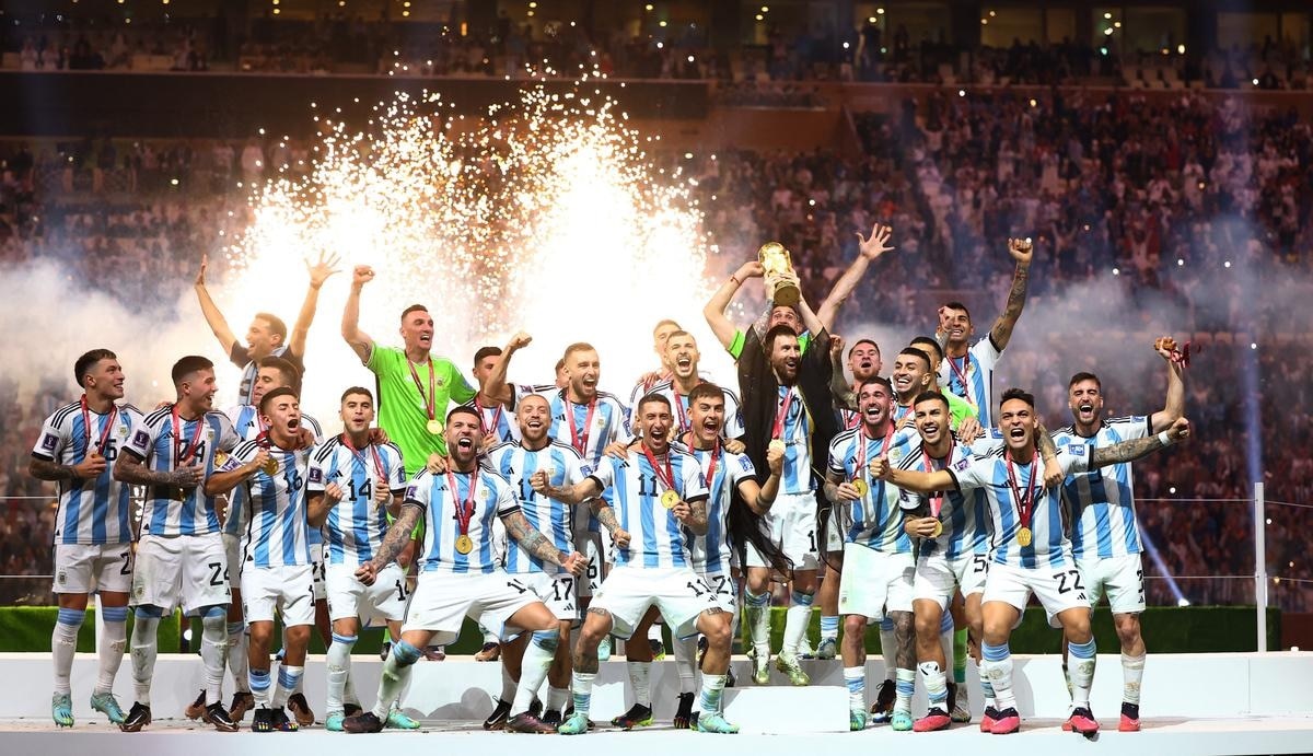 छुट्टी पर गया पूरा अर्जेंटीना, इस तरह हुआ वर्ल्डकप जीत का जश्न और मेसी का स्वागत