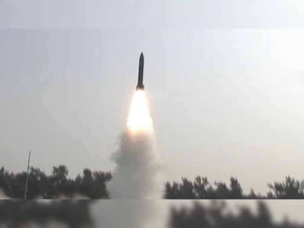 Pralay Missile: चीन के साथ जारी तनाव के बीच भारतीय सेना को जल्द मिलेगी ये खतरनाक मिसाइल, इसलिए है खास 