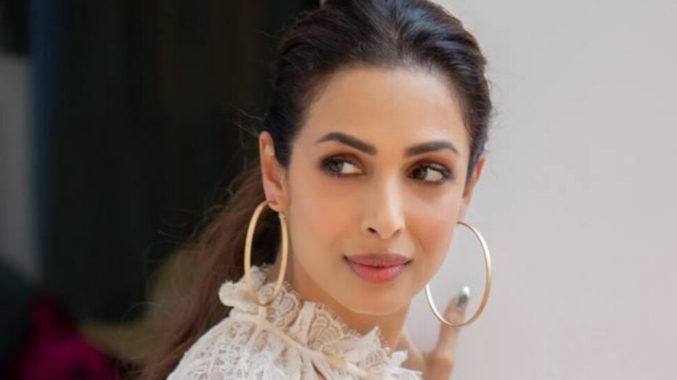 Skin Care Tips: इस तरह से चेहरे पर लगाएं गुलाब जल, Malaika Arora की तरह स्किन करेगी ग्लो