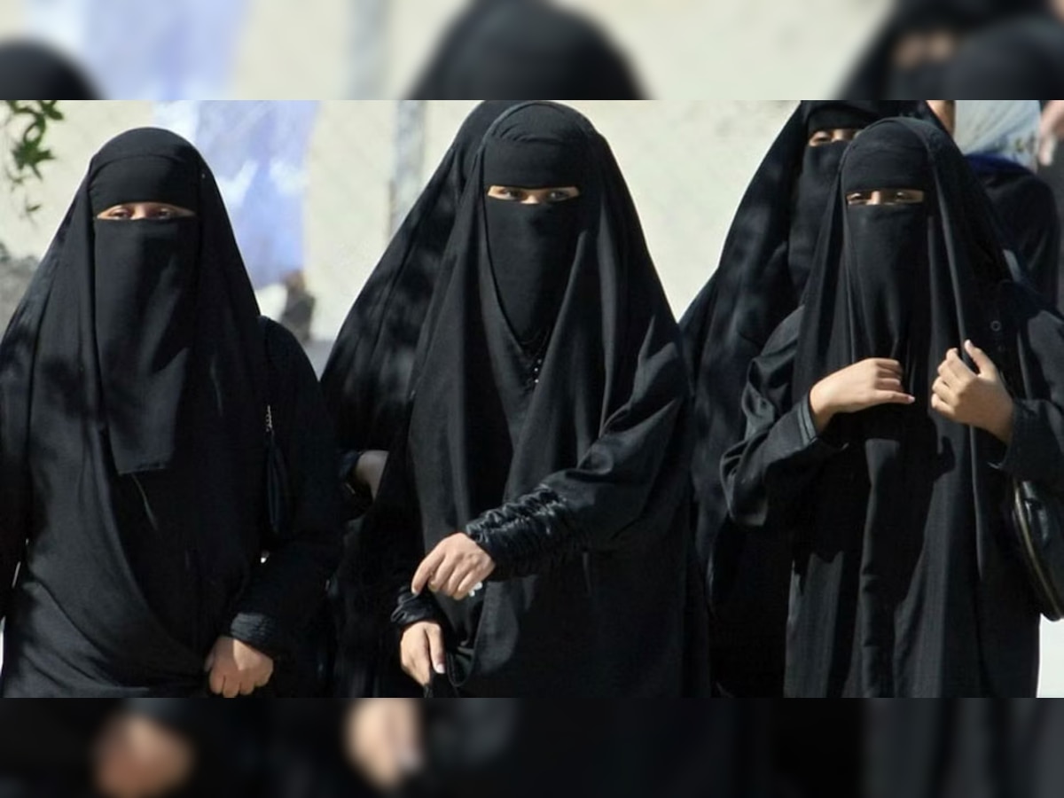 Saudi Arab bans Abaya during exams (File Photo)