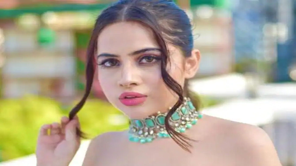 Urfi Javed Rape Threat: उर्फी जावेद को मिली रेप और मर्डर की धमकी; अभी दुबई में हुईं थी डिटेन Urfi Javed Rape Threat: उर्फी जावेद को मिली रेप और मर्डर की धमकी; अभी दुबई में हुईं थी डिटेन