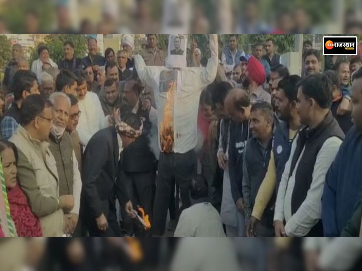 राहुल की यात्रा के दौरान जूता पॉलिटिक्स पर घमासान, BJP IT चीफ के खिलाफ अलवर में प्रदर्शन