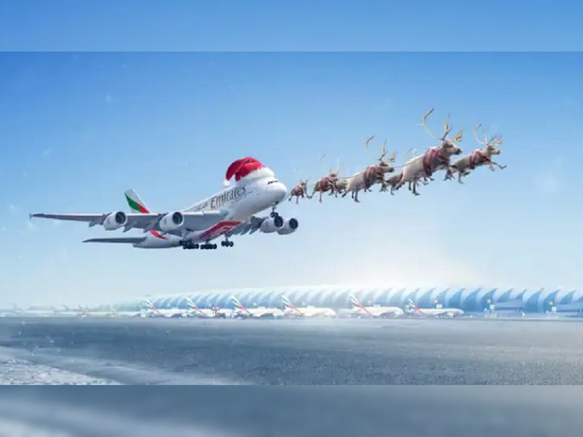 Merry Christmas: विमान को रस्सी में बांधकर उड़ गए हिरन! सामने आया क्रिसमस का जबरदस्त वीडियो