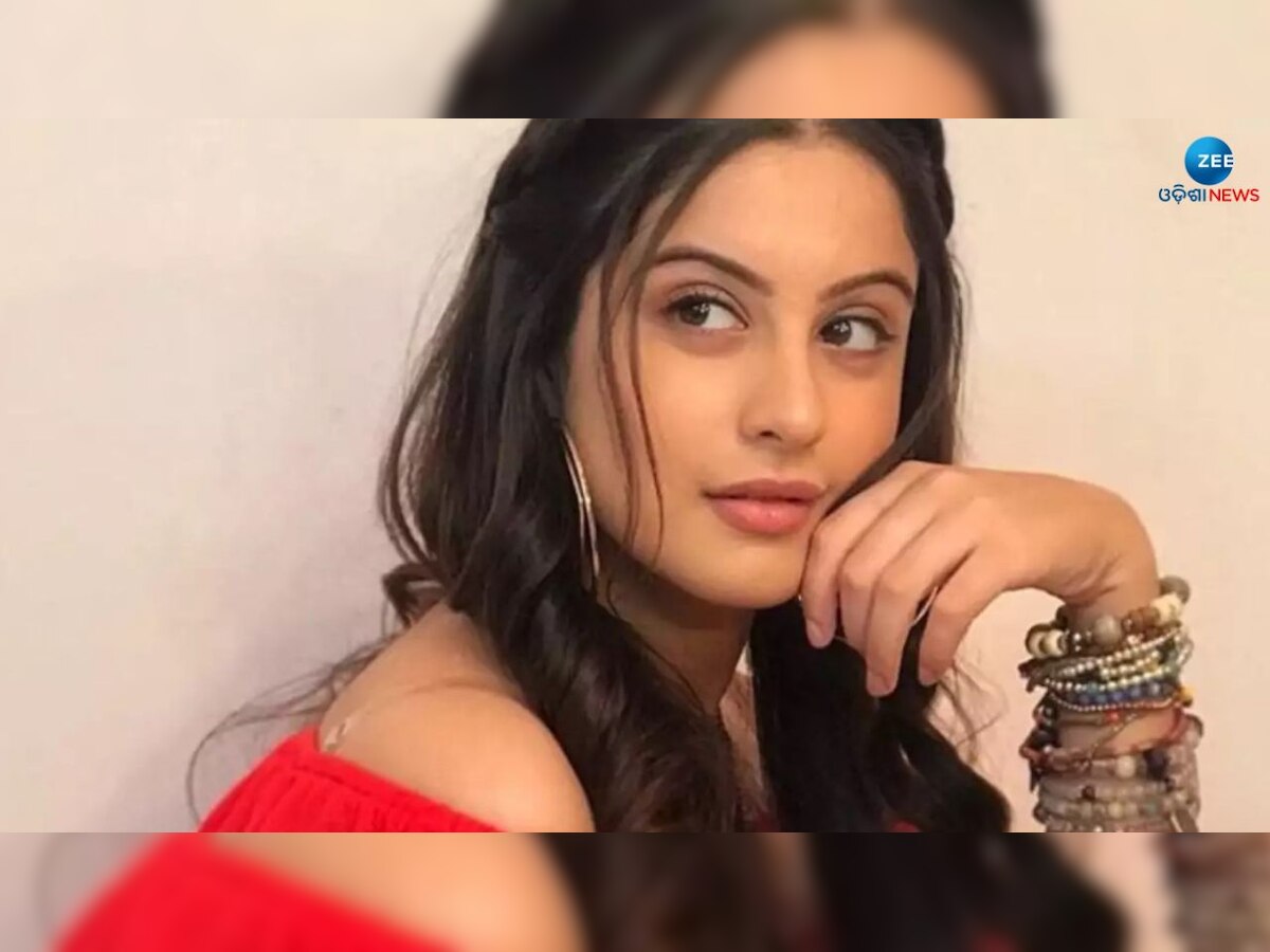 Actress Tunisha Sharma Suicide: ମେକଅପ ରୁମରେ ଝୁଲିପଡ଼ିଲେ ୨୦ ବର୍ଷୀୟ ଅଭିନେତ୍ରୀ  