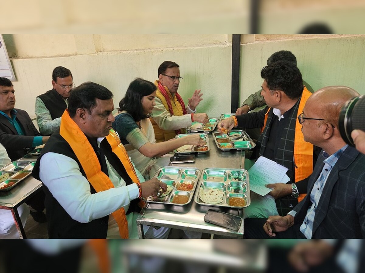 मंत्री महेश जोशी और रामलाल जाट ने इंदिरा रसोई में खाया खाना, भोजन की गुणवत्ता को सराहा 