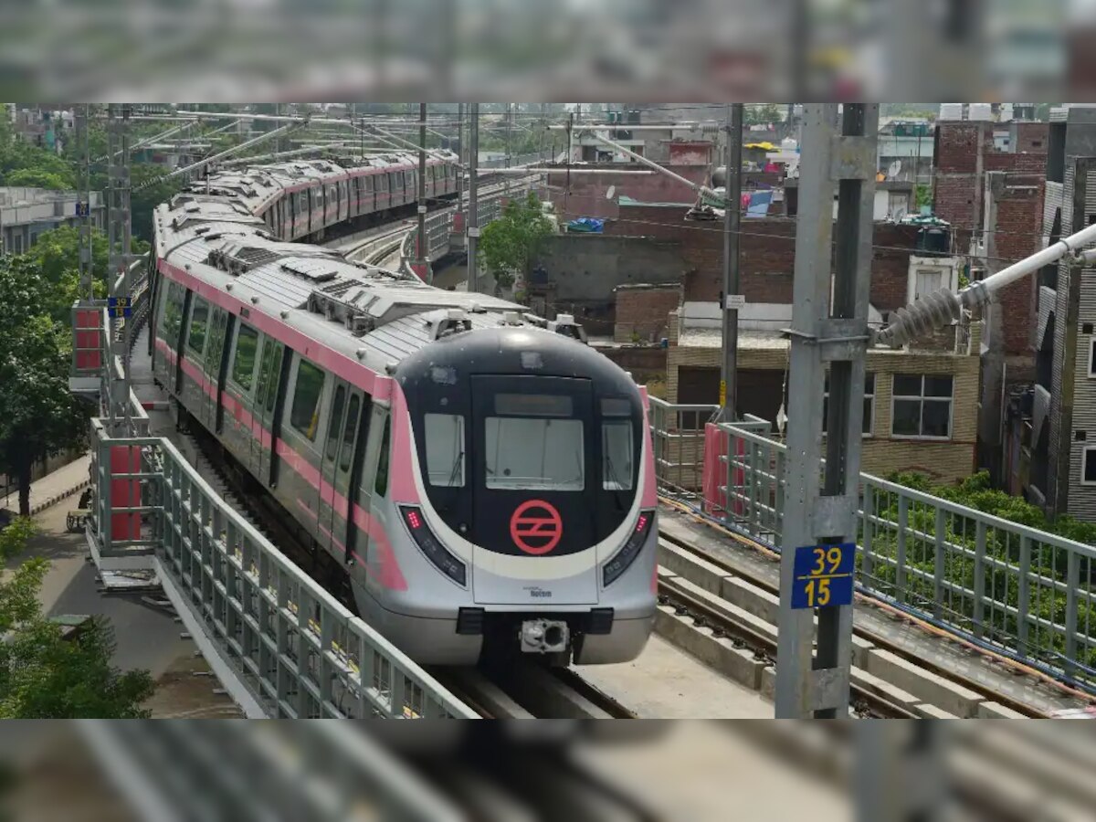 Delhi Metro: इस अजीब वजह से ठप हुई दिल्ली मेट्रो सेवा, दो घंटे तक जाम रहे पहिये, जानें पूरा मामला