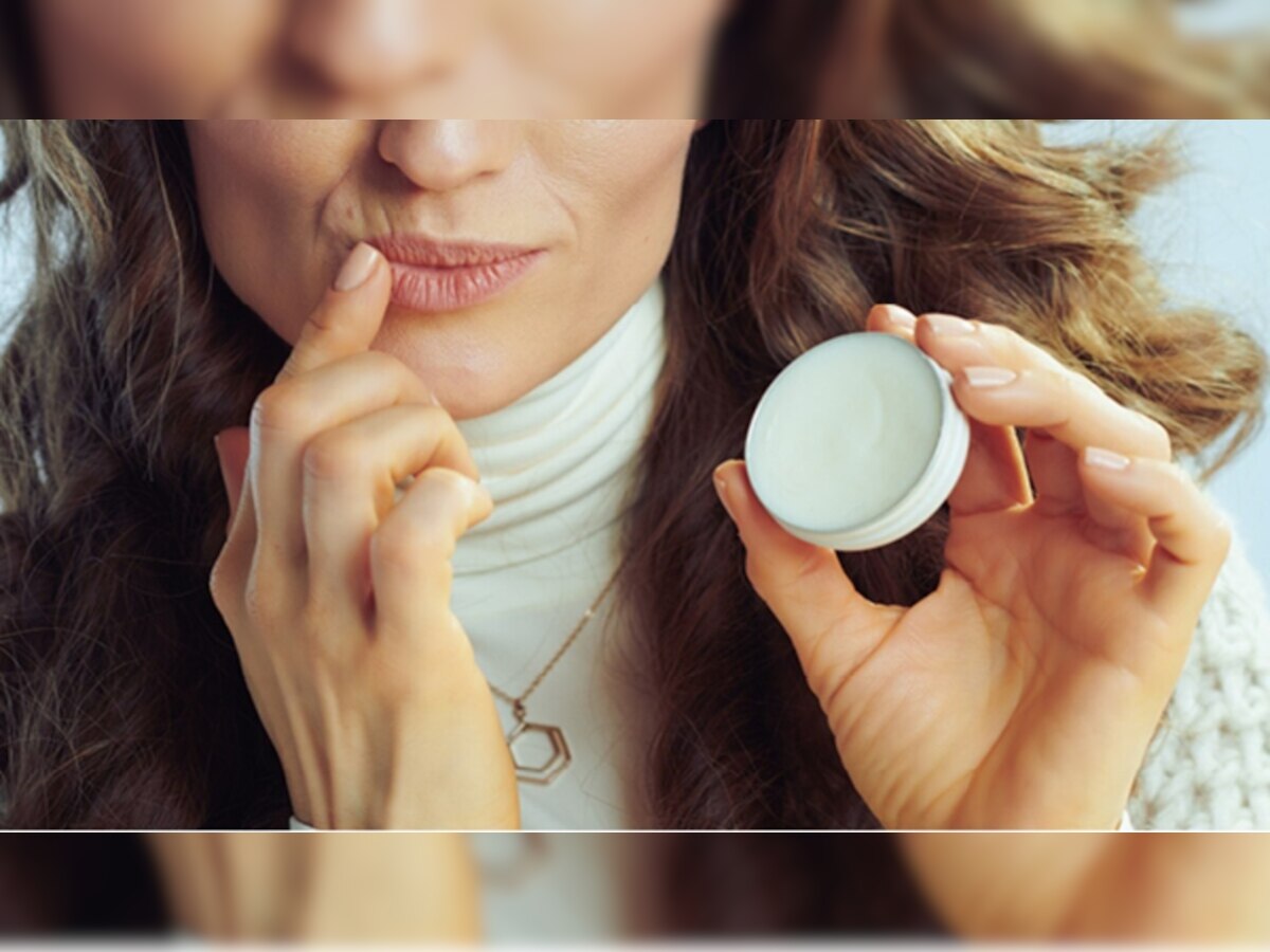 Winter Care Lip Balm: सर्दियों में फटे होंठों से छुटकारा दिला देगीं किचन में रखी ये 3 चीजें, ऐसे करें उपयोग