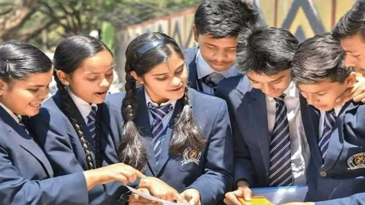 CBSE 10th 12th Datesheet: कब जारी होगी सीबीएसई 10वीं और 12वीं कक्षा की डेटशीट? ये है अपडेट