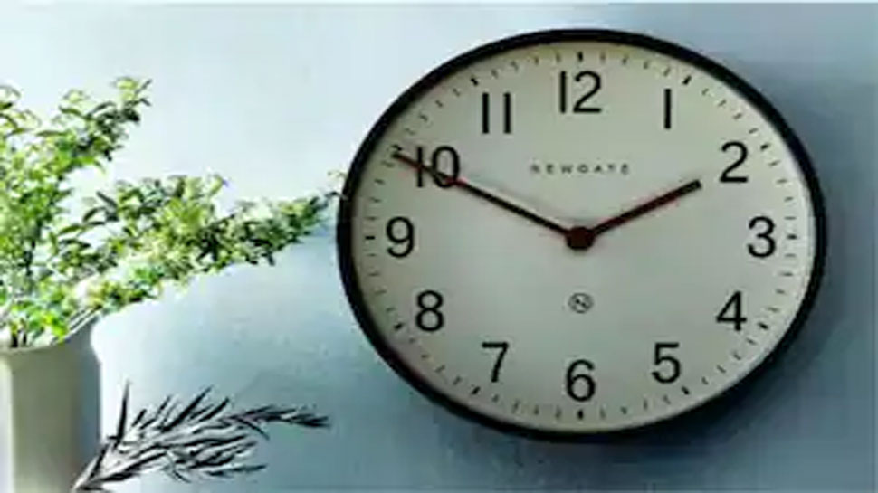Vastu Tips Wall Clock Should Face Which Direction Clock Direction As Vastu Tips Wall Clock Should Face Which Direction Clock Direction As