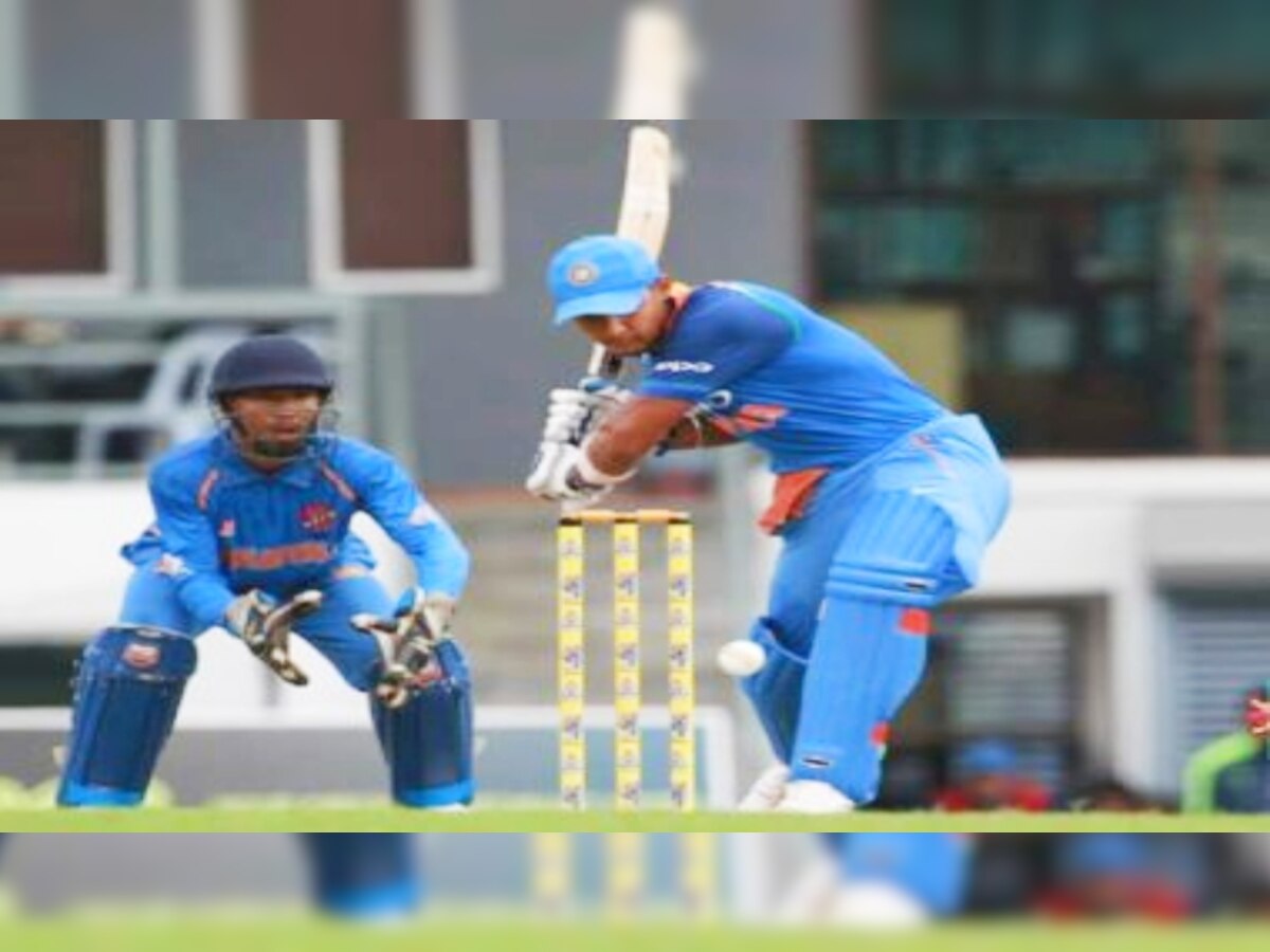  Team India में नहीं चुने जाने का गुस्सा इस बल्लेबाज ने गेंदबाजों पर उतारा, 300 की स्ट्राइक रेट से कूट दिए रन 