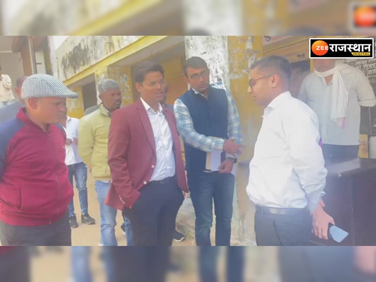 कोटपूतलीः DM प्रकाश राजपुरोहित ने किया जिले का दौरा, फ्लैगशिप योजनाओं पर जनता से की बातचीत