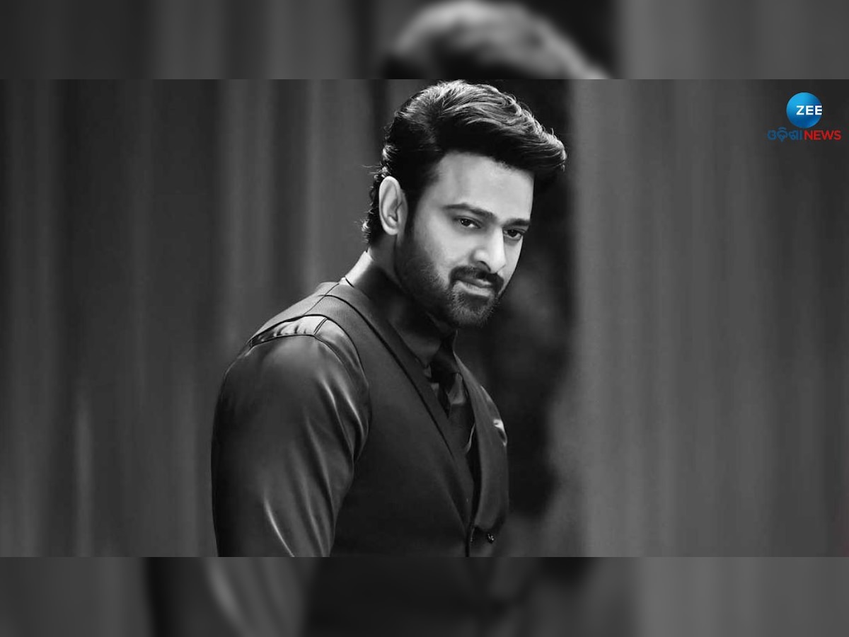 Prabhas: ପ୍ରଭାସଙ୍କ ଲଭ ଲାଇଫର ସିକ୍ରେଟ୍ ଖୋଲିଲେ Ram Charan, ଫ୍ୟାନ୍ସଙ୍କୁ ଲାଗିଲା ବଡ ଝଟକା 