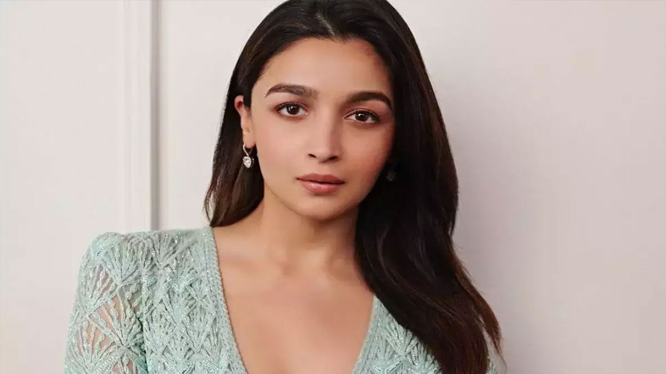 Alia Bhatt Show Raha On Instagram Fans React Say So Cute Ranbir Alia ...