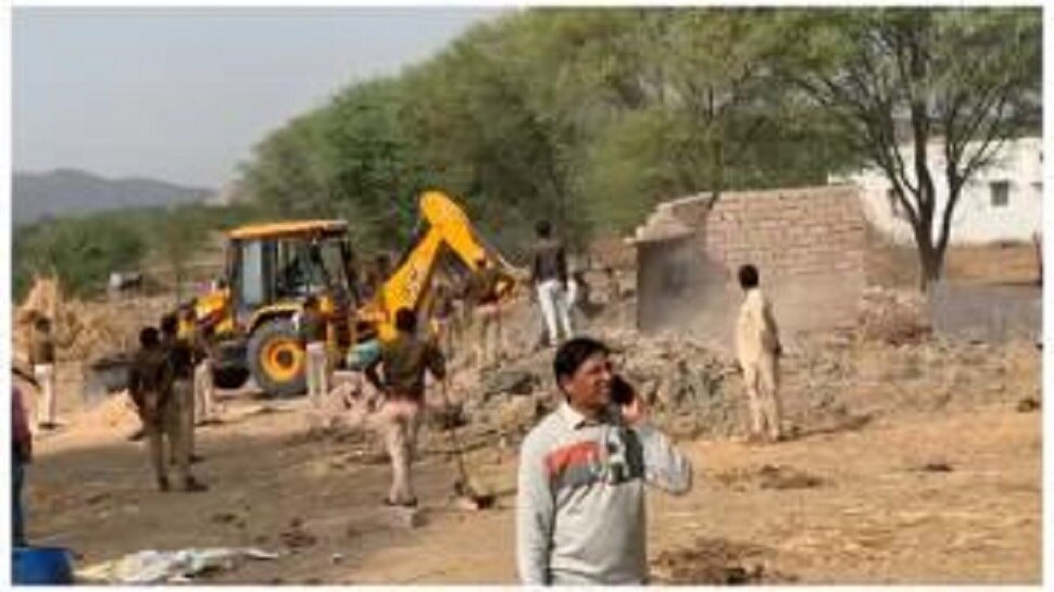 JCB Action against encroachment on pasture land freed 105 bighas of ...