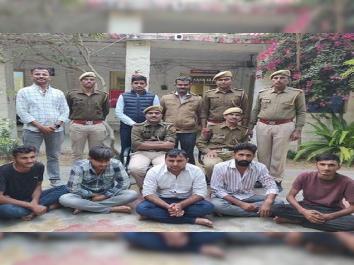 बाड़मेर पुलिस ने पांच लोगों को पकड़ा, एनडीपीएस में फरार इनामी तस्कर भी गिरफ्तार